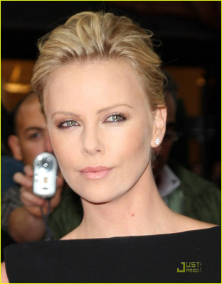 Charlize Theron pic #266929