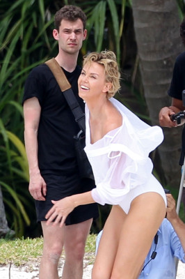 Charlize Theron pic #713494