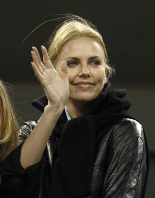 Charlize Theron pic #294343