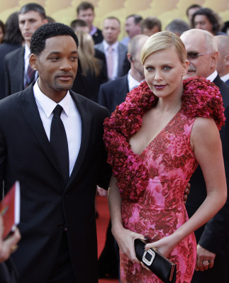 Charlize Theron pic #418211