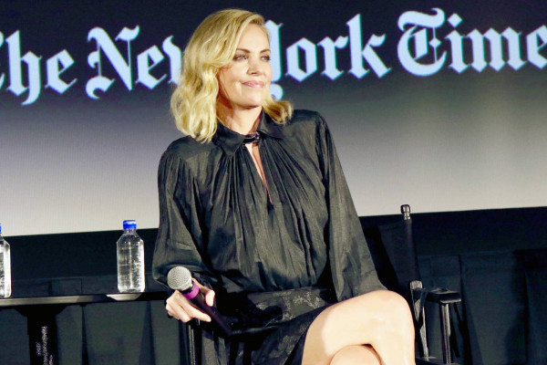 Charlize Theron pic #1067785