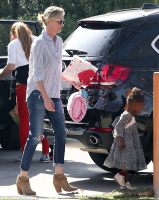 Charlize Theron pic #1039943