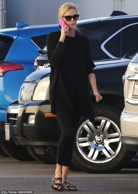 Charlize Theron pic #1045672