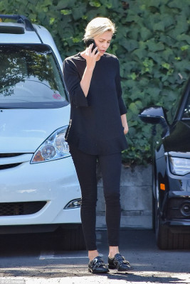 Charlize Theron pic #1025397