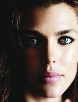 Charlotte Casiraghi pic #441453