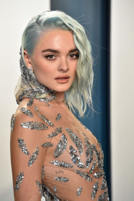 Charlotte Lawrence - Vanity Fair Oscar Party, Beverly Hills, February 9, 2020