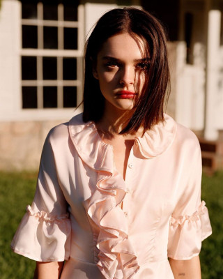 CHARLOTTE LAWRENCE – Why Do You Love Me, Official Video