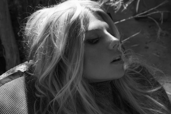 Charlotte Mckinney pic #890787