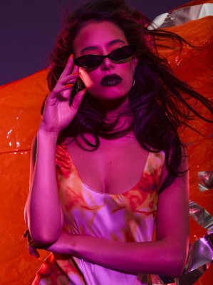 Chloe Bridges for Glassbook, 2018