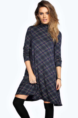 Chloe Lloyd - BooHoo Collection