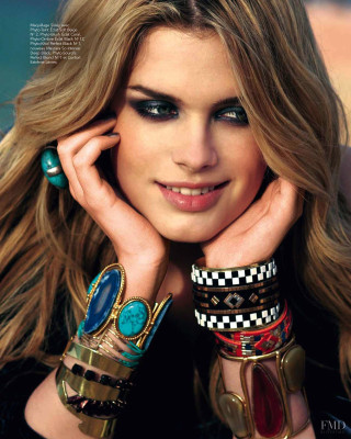 Chloe Lloyd for Vers Le Sud