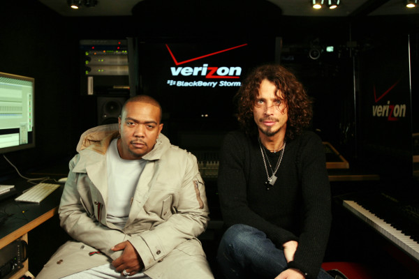 Chris Cornell - Verizon Mobile Recording Studio Bus in Chicago 03/13/2009