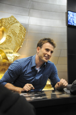Chris Evans pic #281097