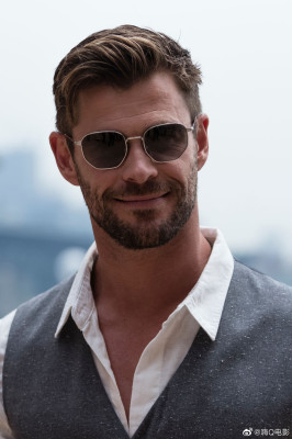 Chris Hemsworth - Australia Tourism Organization in Sydney 10/30/2019