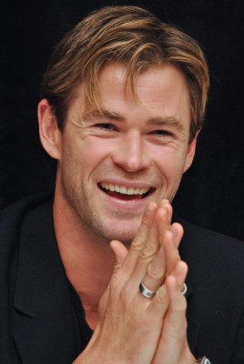 photo 21 in Chris Hemsworth gallery [id859639] 2016-01-11 00:00:00