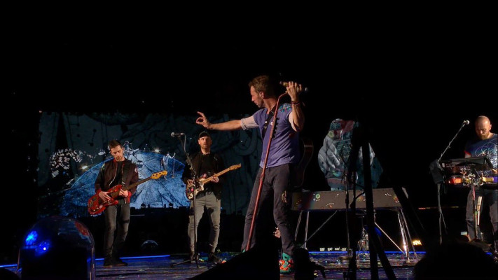 Chris Martin in Melbourne, Australia 12/09/2016