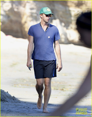 Chris Martin in Malibu 10/10/2015