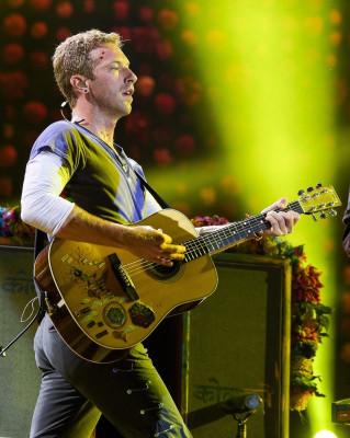 Chris Martin - A Head Full Of Dreams Tour in Cardiff, Wales 07/11/2017