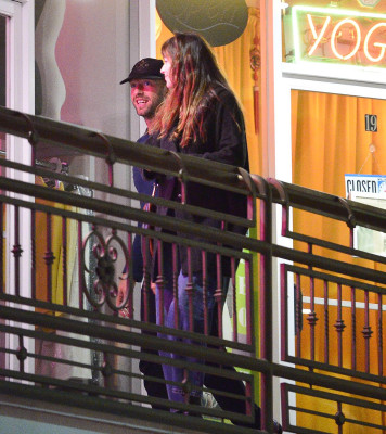 Chris Martin - Leaving Sushi Park Restaurant in Los Angeles 11/13/2018