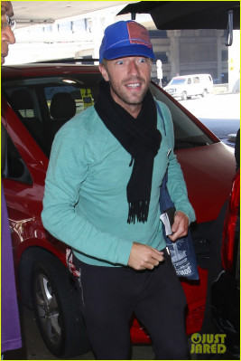 Chris Martin at LAX 09/18/2016