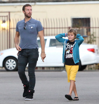 Chris Martin in Malibu 10/18/2014