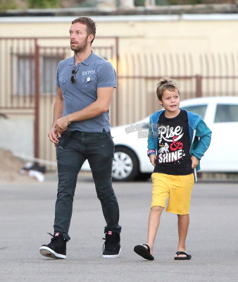 Chris Martin in Malibu 10/18/2014