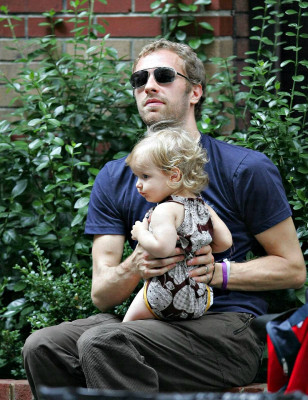 Chris Martin pic #925146
