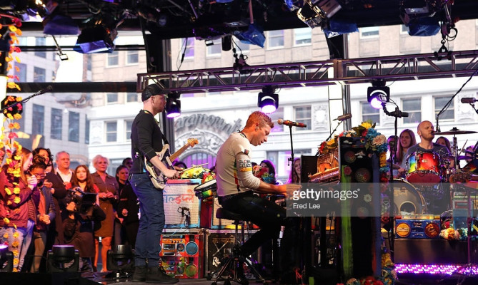 Chris Martin pic #912524