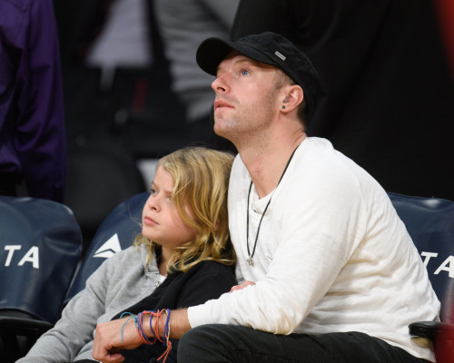 Chris Martin at Lakers Game in LA 01/20/2016