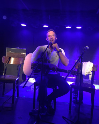Chris Martin - Mercury Lounge for The Bowery Mission in NewYork 12/21/2016