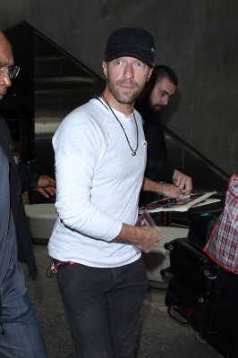 Chris Martin at LAX 12/22/2015
