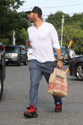 Chris Martin - Leaves Hardware Store in Hamptons, New York 07/27/2018