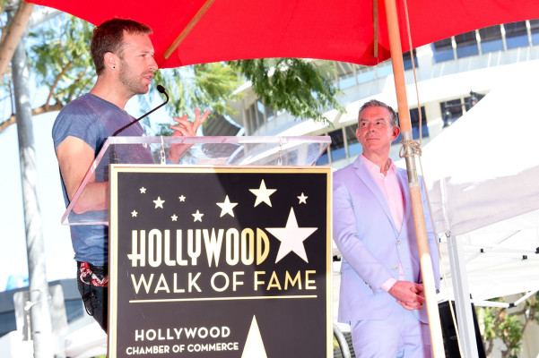 Chris Martin at the Hollywood Walk of Fame Ceremony for Elvis Duran 03/02/2017