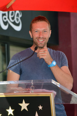 Chris Martin at the Hollywood Walk of Fame Ceremony for Elvis Duran 03/02/2017