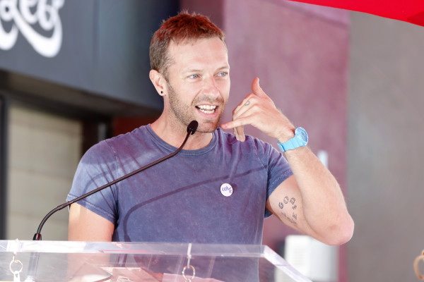 Chris Martin at the Hollywood Walk of Fame Ceremony for Elvis Duran 03/02/2017