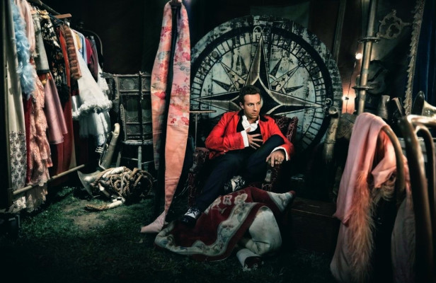 Chris Martin - Promo Shoot for music video 