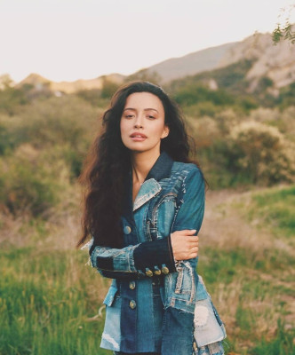 Christian Serratos-InStyle México