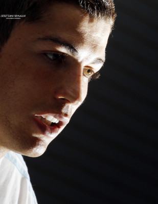 photo 16 in Cristiano Ronaldo gallery [id256969] 2010-04-16 00:00:00