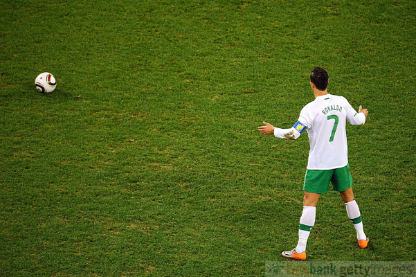 photo 4 in Cristiano Ronaldo gallery [id607675] 2013-02-22 00:00:00