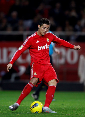 photo 19 in Cristiano Ronaldo gallery [id448333] 2011-12-21 00:00:00