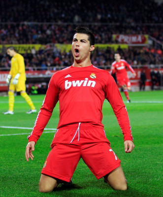 photo 16 in Cristiano Ronaldo gallery [id448336] 2011-12-21 00:00:00