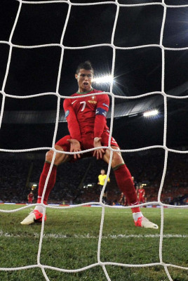 photo 16 in Cristiano Ronaldo gallery [id561494] 2012-09-21 00:00:00
