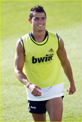 Cristiano Ronaldo pic #566637