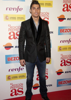 photo 20 in Cristiano Ronaldo gallery [id442167] 2011-12-01 00:00:00