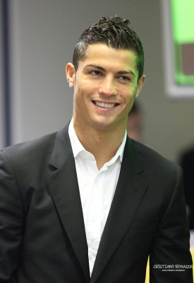 photo 18 in Cristiano Ronaldo gallery [id192002] 2009-09-29 00:00:00