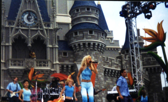 Christina Aguilera pic #550141