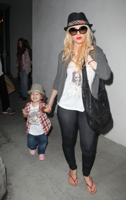 Christina Aguilera pic #500244