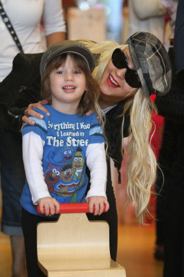 Christina Aguilera pic #320767