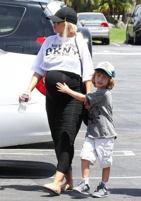 Christina Aguilera pic #750109