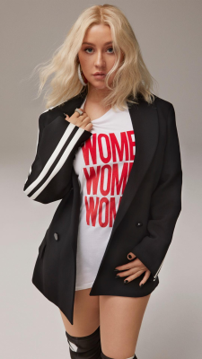  Christina Aguilera - Cosmopolitan, October 2018